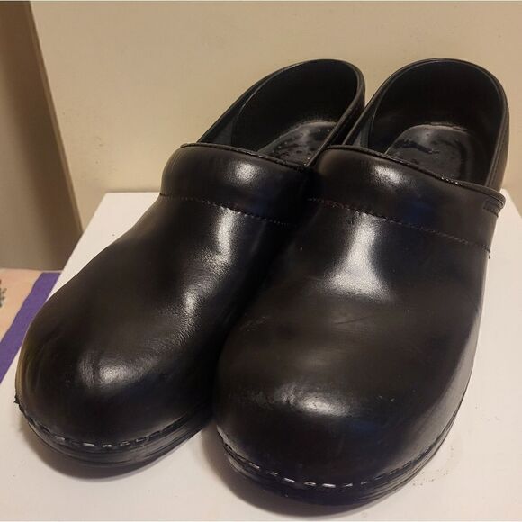 Dansko Professional Smooth Black Leather Closed Back Clogs Sz.11/41 Ret.$145 - Picture 3 of 7